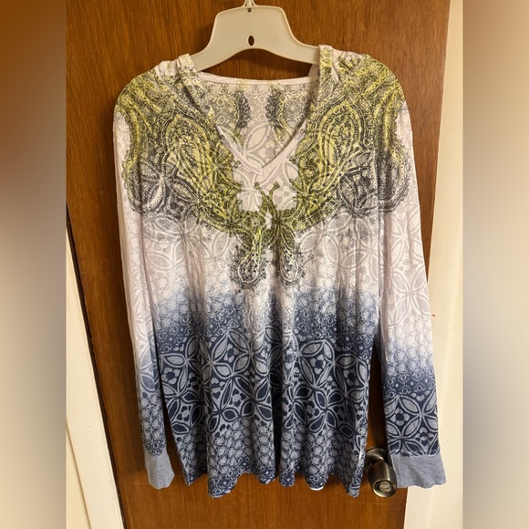 Gently used condition, lightweight bohemian style long sleeve hooded tee - Picture 1 of 17